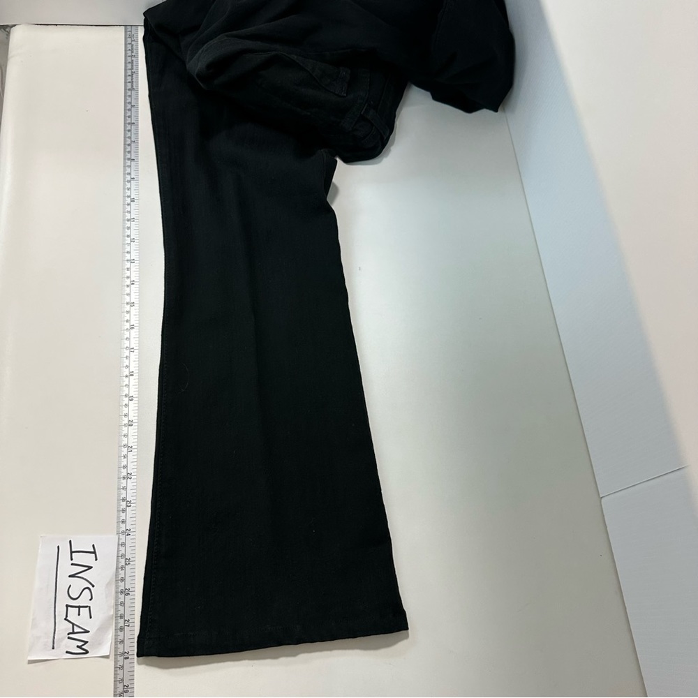 TUMMY TUCK JEANS Size 4P NYDJ Black Denim Curves 5 Pockets - Picture 10 of 15